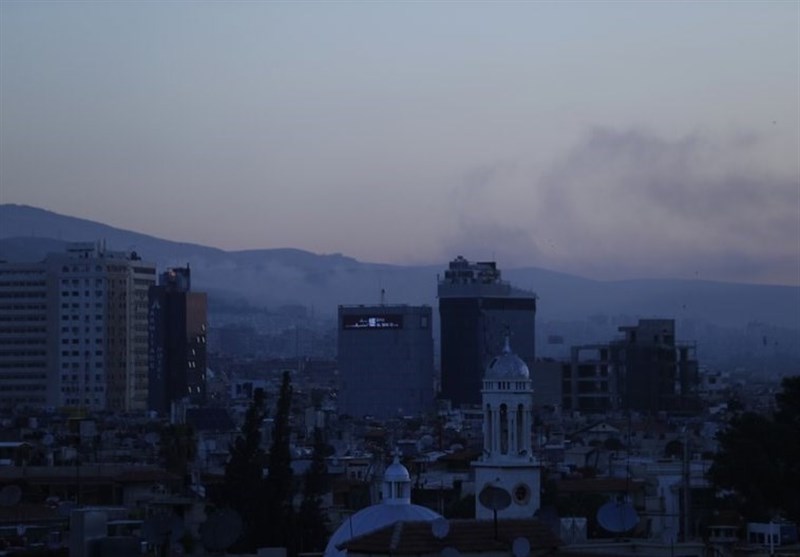 الكيان الإسرائيلي يستهدف على محيط بلدة حضر بريف القنيطرة الشمالي في سوريا