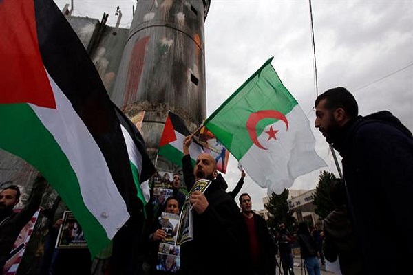 Algerian MPs Seek to Criminalize Normalization of Ties with Israel