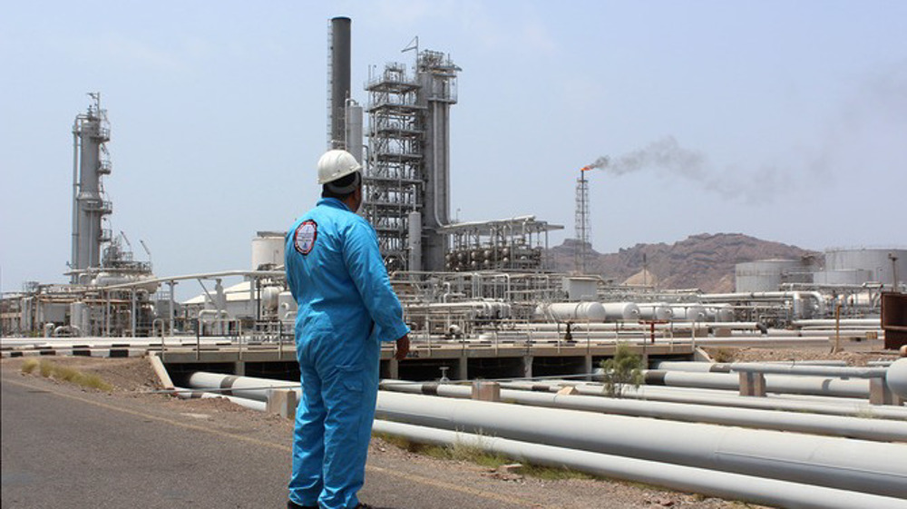 Self-Proclaimed Yemeni Government Sold Oil Field to UAE