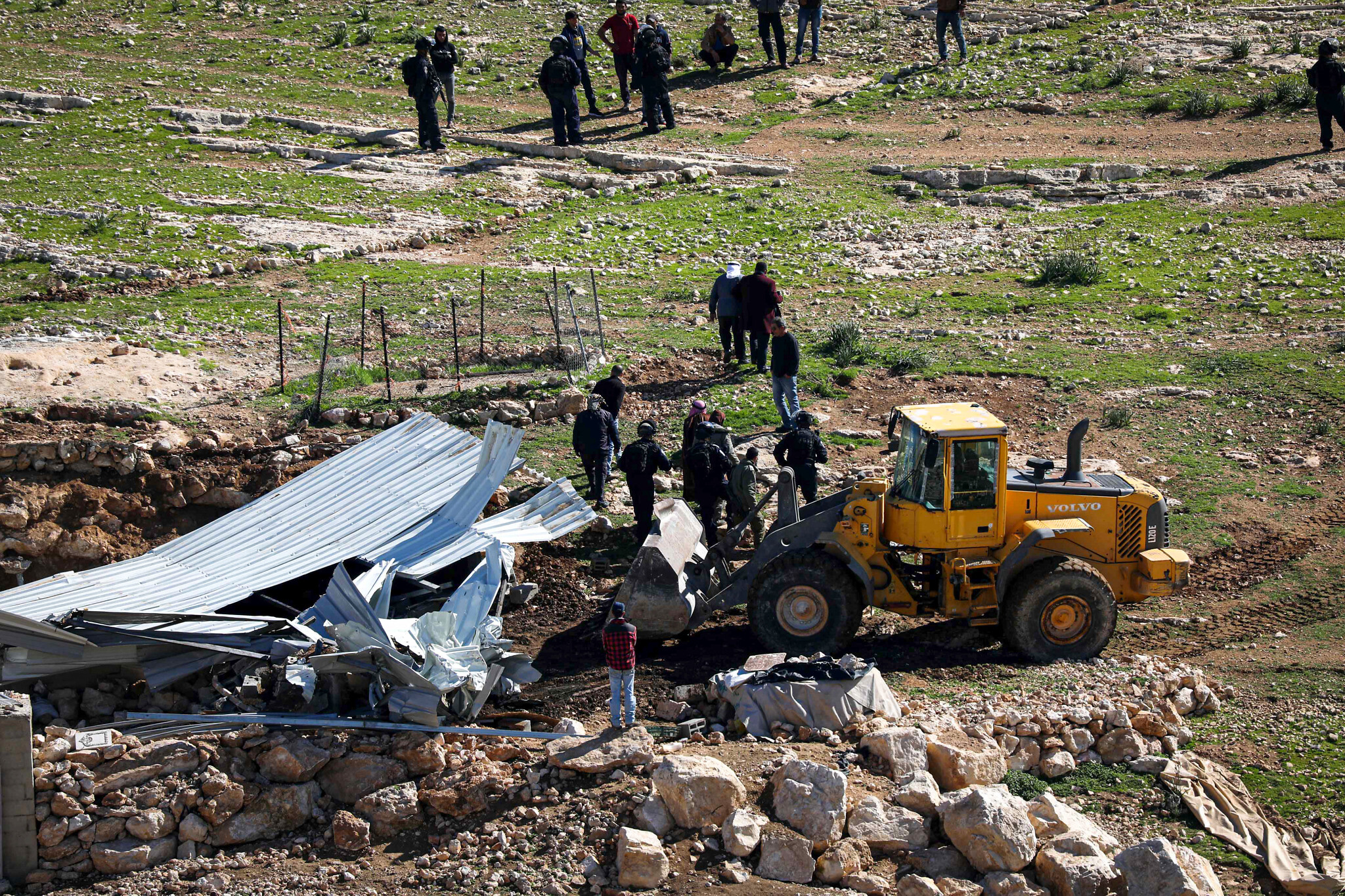Israeli Regime Destroys Well Benefiting 400 Palestinian Farmers in Occupied  West Bank