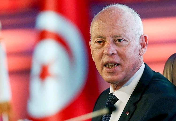 قيس سعيد يدعو التونسيين إلى التصويت بــ "نعم" على الدستور الجديد