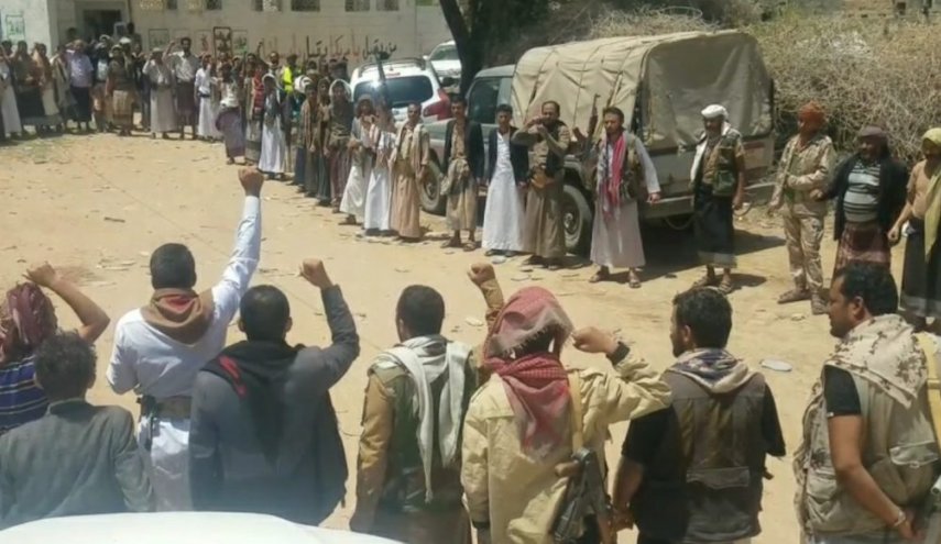 اليمن... أهالي مأرب ينظمون وقفة تنديدا بالوجود الإسرائيلي في حضرموت وسقطرى