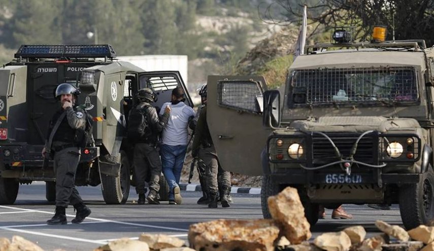 قوات الاحتلال تعتقل 20 فلسطينيًّا في الضفة وإصابة 4 مواطنين في جنين