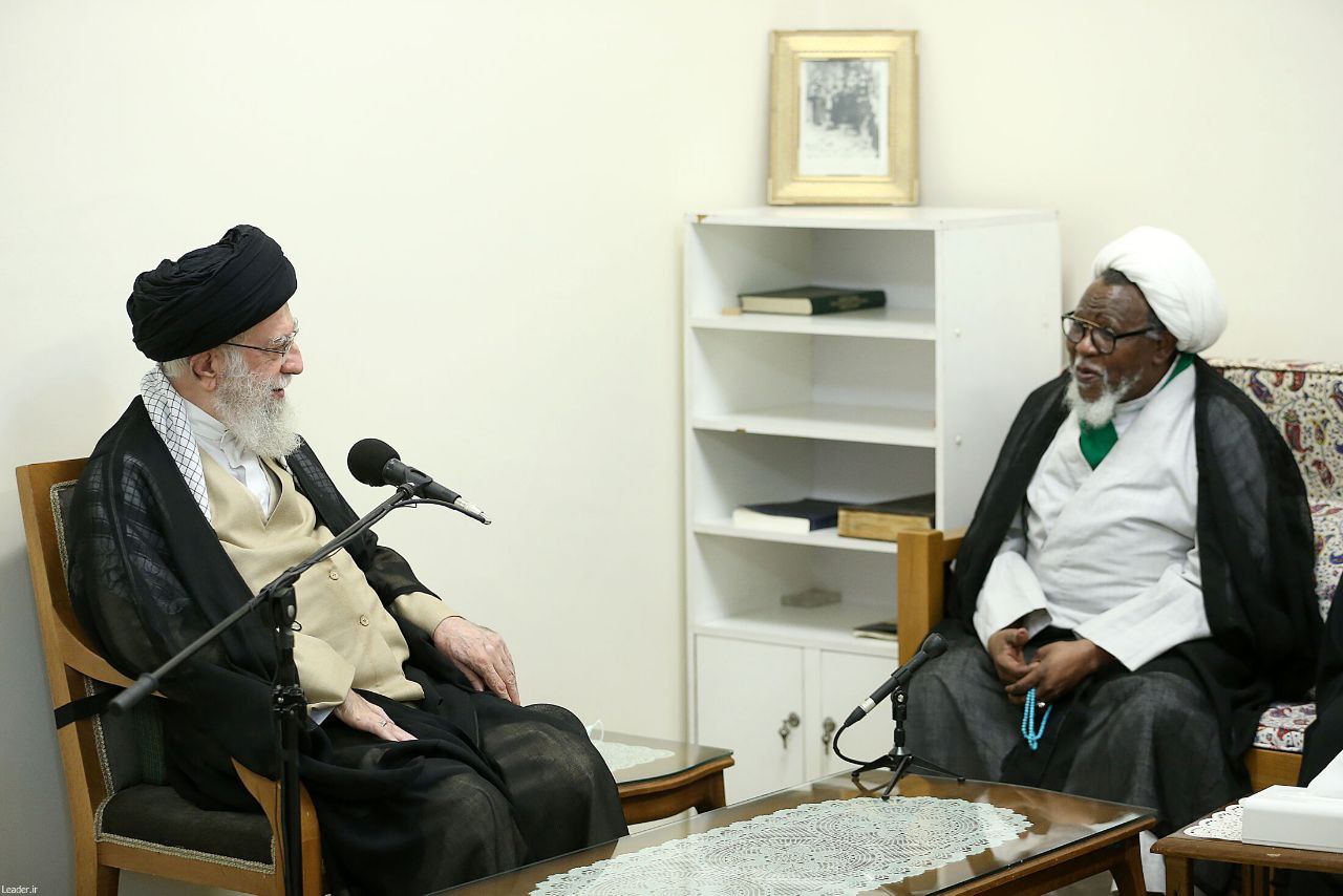 “Helping Palestinians a Duty”, Iran’s Leader Says During Sheikh Zakzaky Meeting