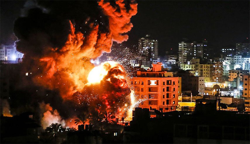 الاحتلال يقصف بالصواريخ ’كنيسة الروم الأرثوذكس’ في غزة وبداخلها عشرات النازحين