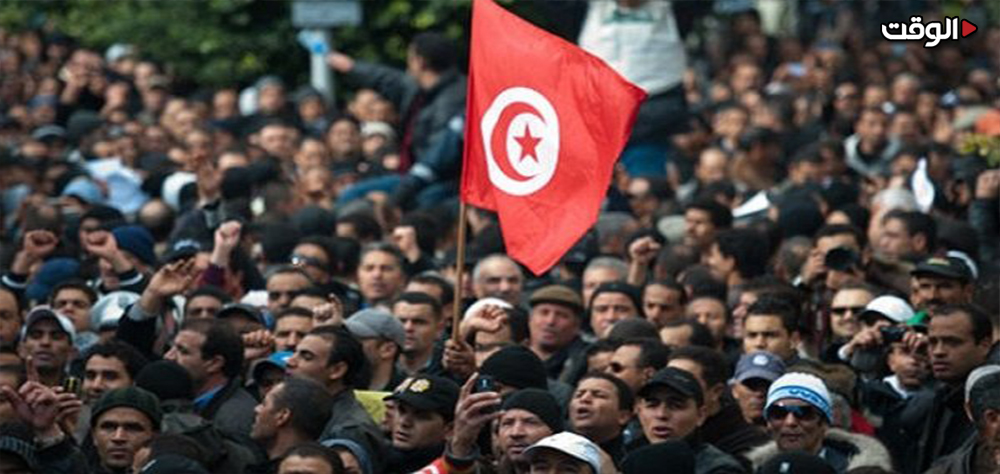 معارضو الرئيس التونسي يحشدون ضده في ذكرى الثورة..فما الذي ينتظر قيس سعيد؟