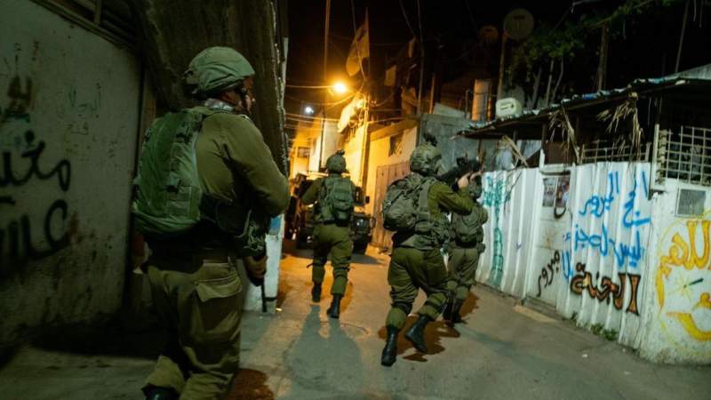 الاحتلال الإسرائيلي يفجر منزلا ويشن حملة اعتقالات في الضفة