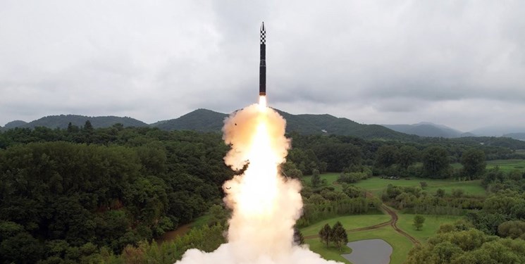 کره شمالی: موشک بالستیک قاره‌پیما آزمایش کردیم