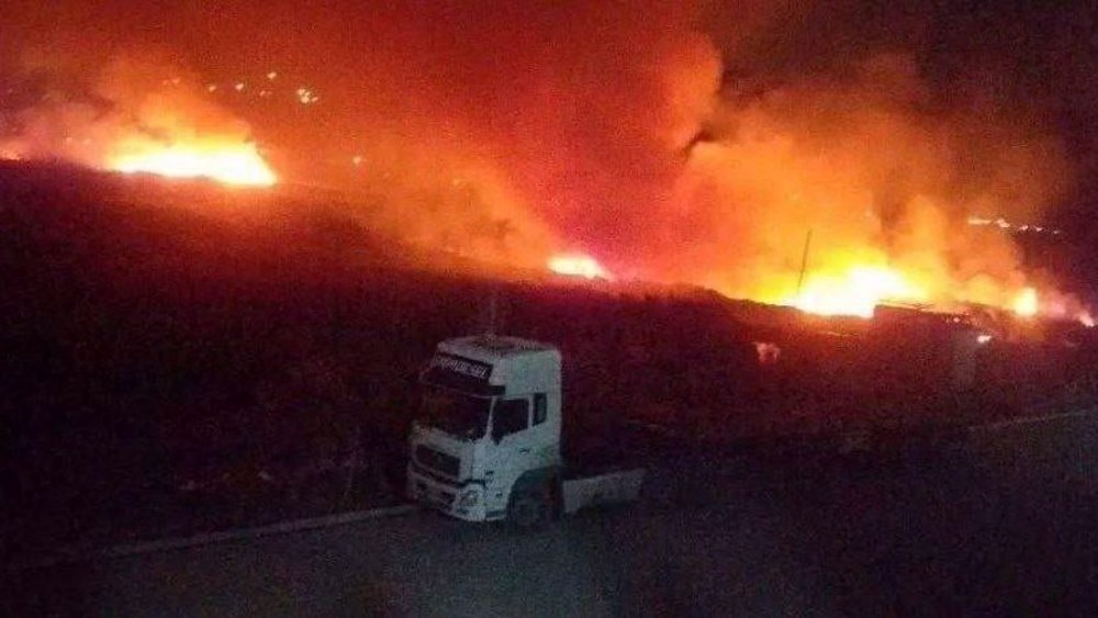 Airstrike Hits Iranian Aid Convoy on Iraqi-Syrian Border