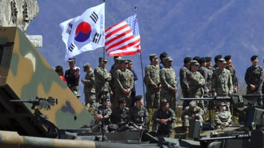 كوريا الشمالية تحذر الجنوبية والولايات المتحدة من إجراء مناورات عسكرية