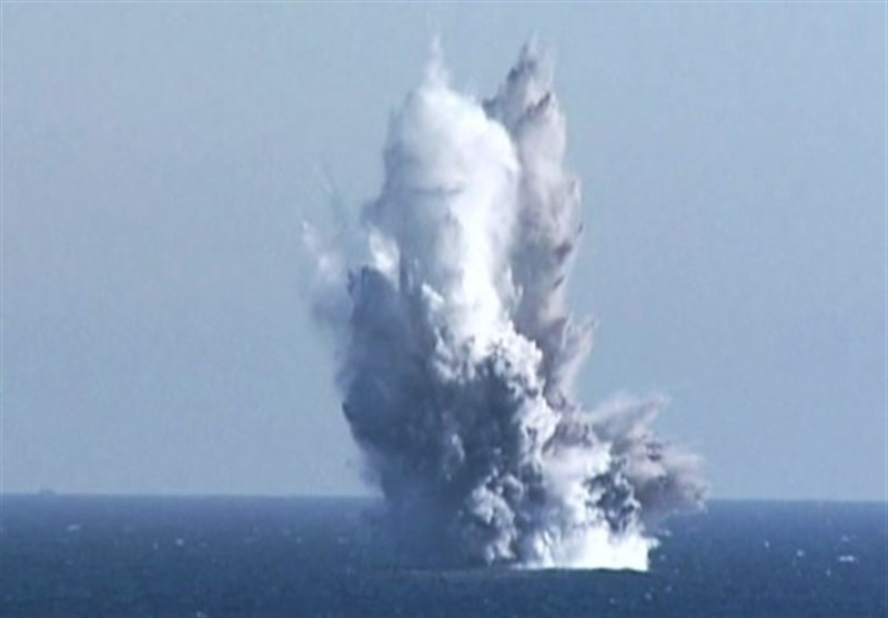 کره شمالی بمب استراتژیک زیردریایی شلیک کرد