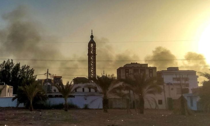 الاشتباكات متواصلة في الخرطوم والعنف يمتد إلى دارفور