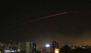 سوريا.. الدفاعات الجوية السورية تتصدى لصواريخ الصهاينة بريف دمشق