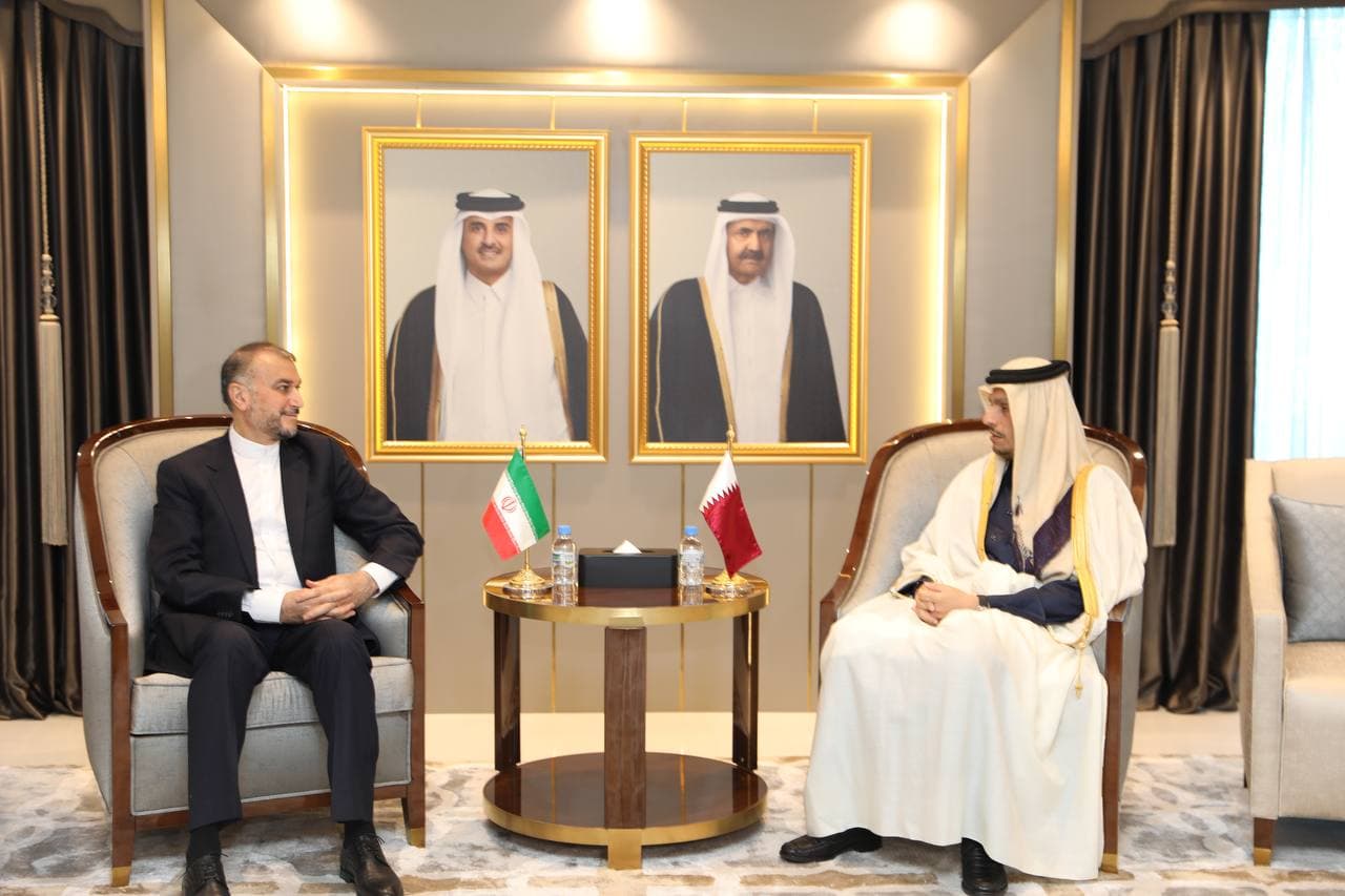 Iran’s FM Meets Qatar’s Emir in Doha