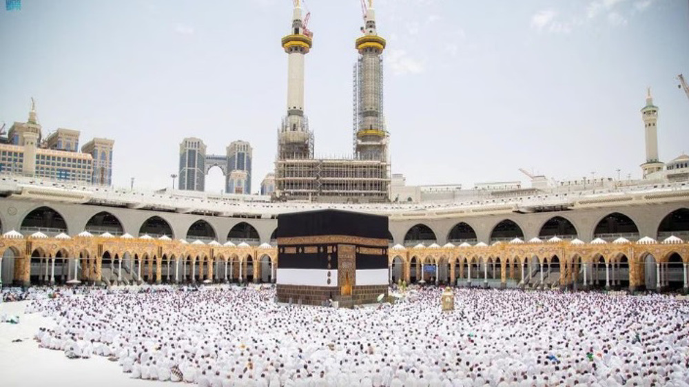 Millions of Muslims Begin Hajj pilgrimage in Mecca