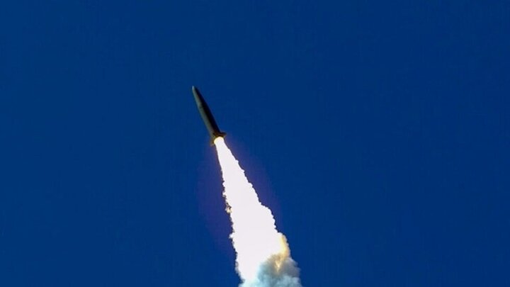 كوريا الشمالية تطلق صاروخا باليستيا حلق أطول مدة زمنية... والرئيس الكوري الجنوبي يحذر