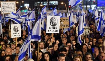 استمرار التظاهرات في الأراضي المحتلة.. انقلاب "نتنياهو" القضائي يهدد "إسرائيل" أكثر من حرب 1973