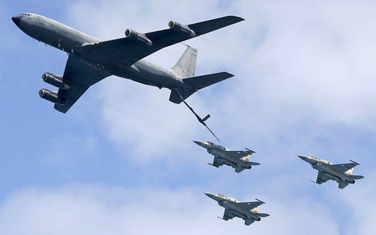 What Countries Are Providing Fuel of Israeli Warplanes?