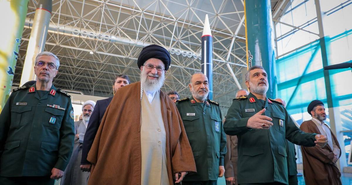 IRGC Chief: Iran Will Obtain All Resources Needed to Overcome the Enemy