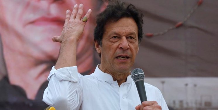 طبق نتایج غیررسمی، متحدان عمران خان در انتخابات پاکستان پیروز شدند