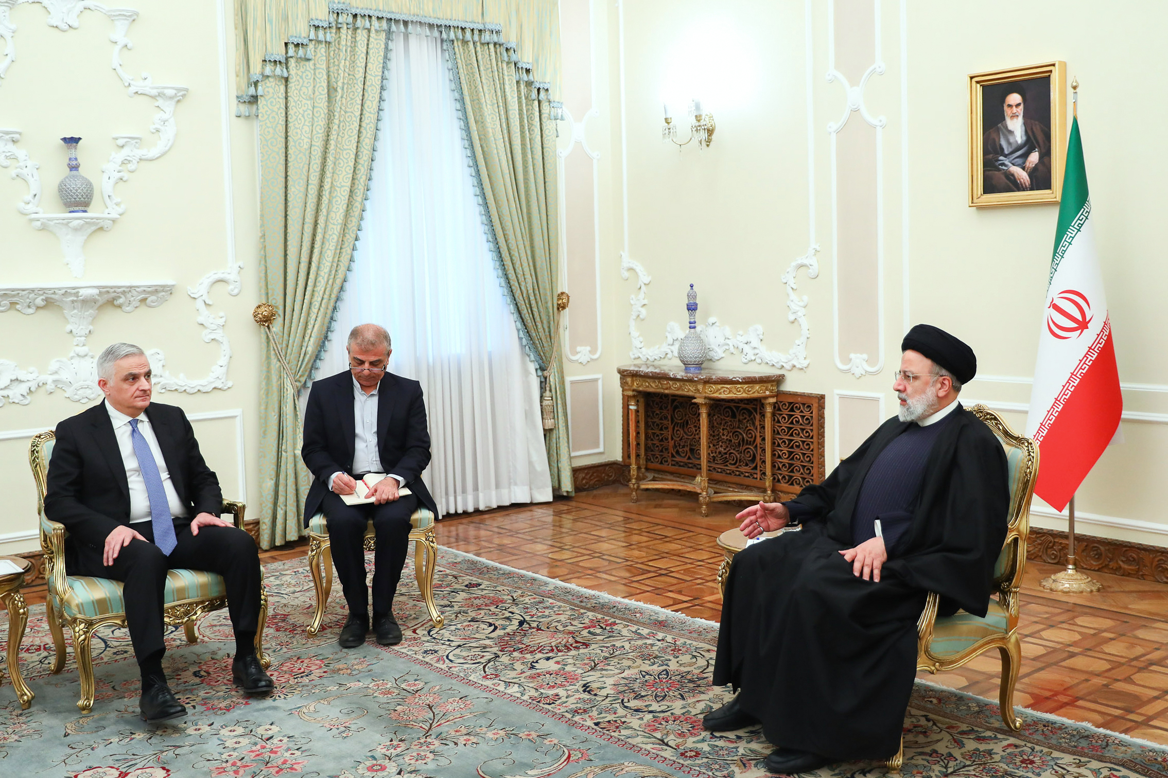 Iran Against Outsiders’ Presence in the Region: Iran’s Pres. Raisi
