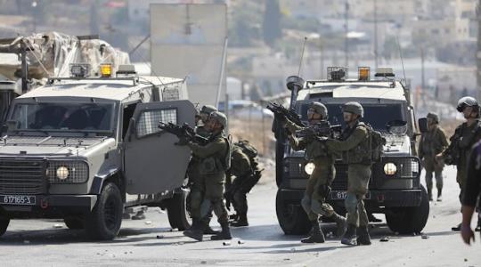 الاحتلال الاسرائيلي يعتقل 30 فلسطينياً في الضفة الغربية بينهم 7 أطفال