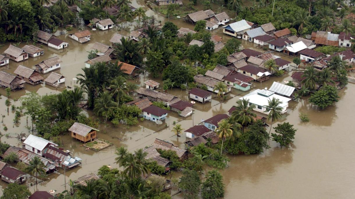 26 Killed, 11 Missing as Floods Hit Indonesia’s Sumatra Island