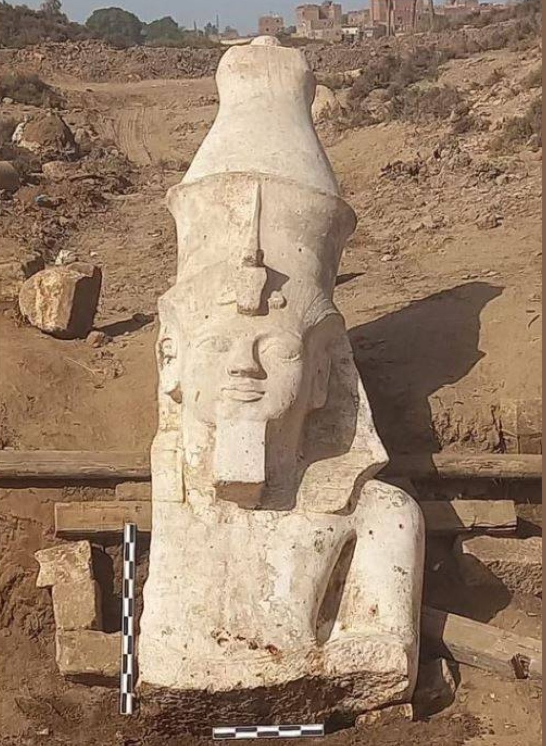اكتشاف جزء علوي لتمثال رمسيس الثاني في مصر