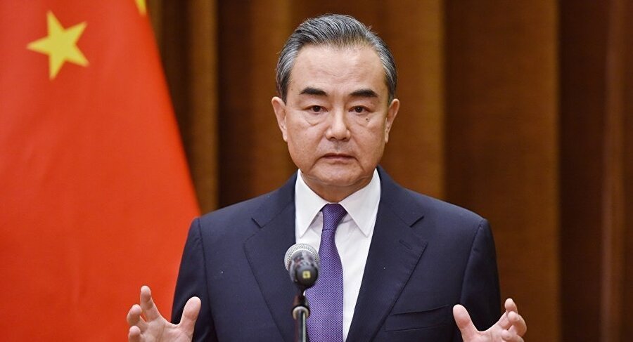 Chinese FM Calls for End to "Disgrace for Civilization" in Palestine