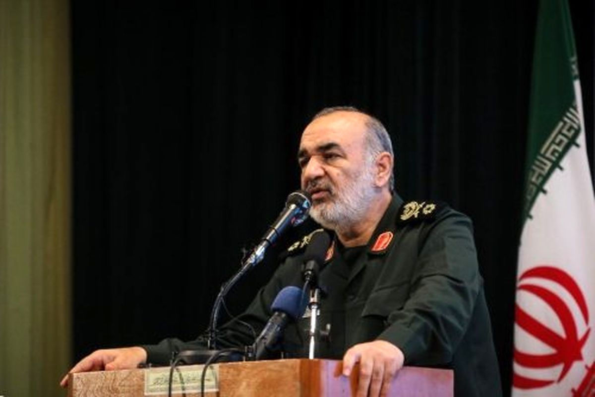 IRGC Cmdr. Praises Late Pres. Raisi’s Bravery in Operation True Promise