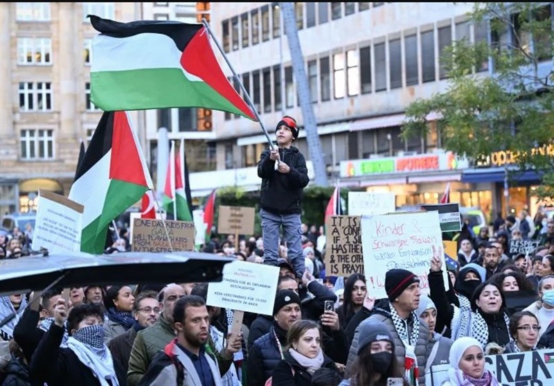 تظاهرات في السويد وهولندا تنديدا بعدوان الاحتلال الإسرائيلي على غزة
