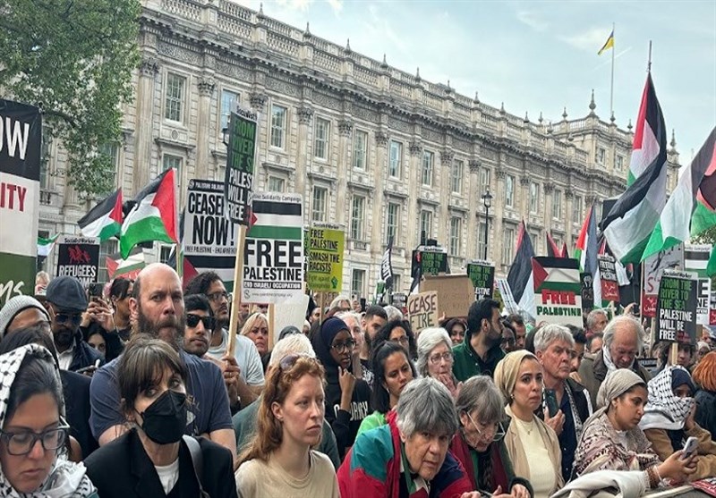 اعتصام حاشد أمام مقر الحكومة البريطانية رفضا لاجتياح رفح
