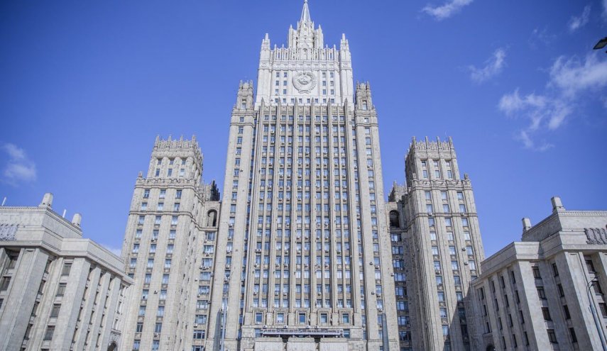 الخارجية الروسية تدعو الغرب لإعادة النظر في سياسة العقوبات ضد إيران