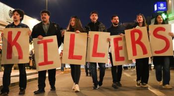 Hundreds Demonstrate in Crete Over US Carrier Deployment